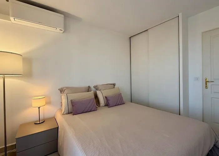 Elegant With Private Pool, Parking & 5min To 公寓